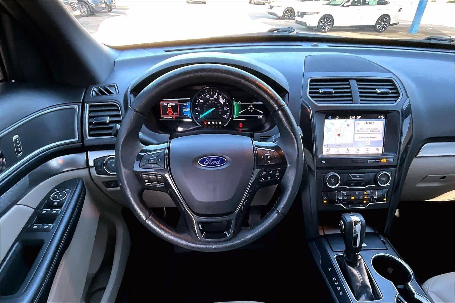 Used 2018 Ford Explorer XLT w/ Equipment Group 202A AWD/4WD image 6