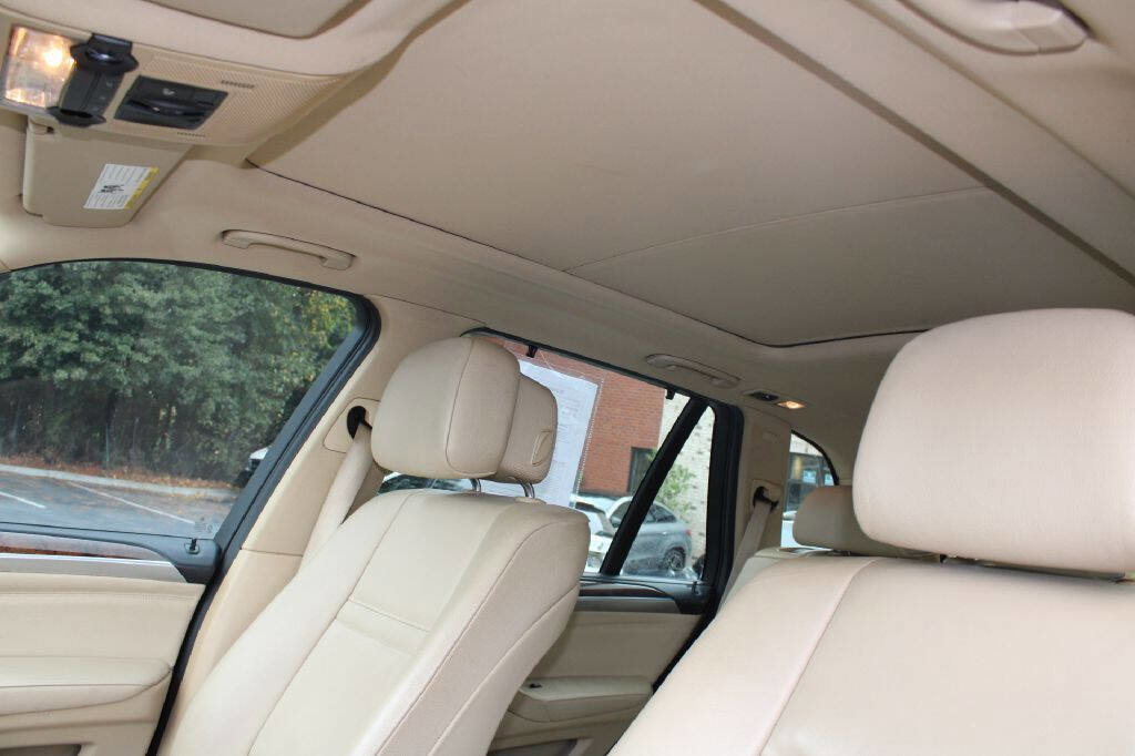 Used 2012 BMW X5 xDrive35i image 14
