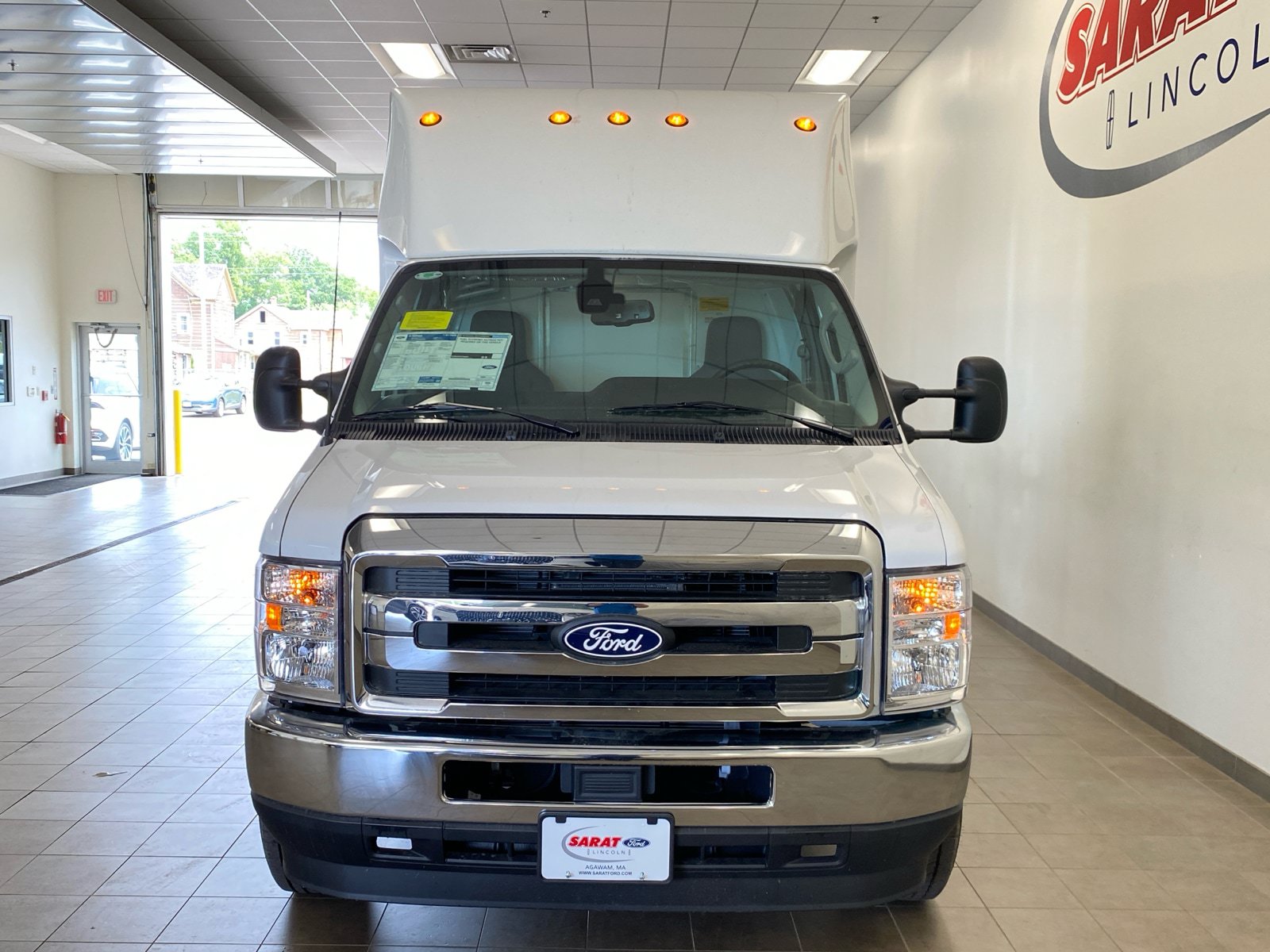 New 2027 Ford E-350 and Econoline 350 Super Duty w/ Power Equipment Group RWD image 3