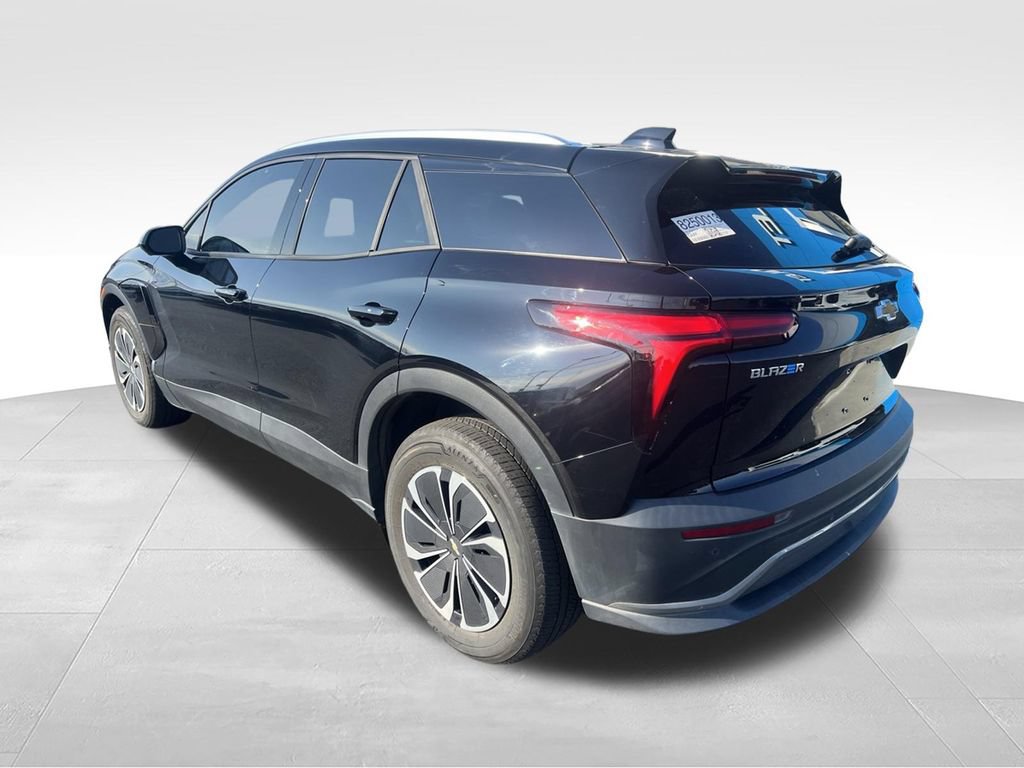 Used 2024 Chevrolet Blazer EV LT AWD/4WD image 6