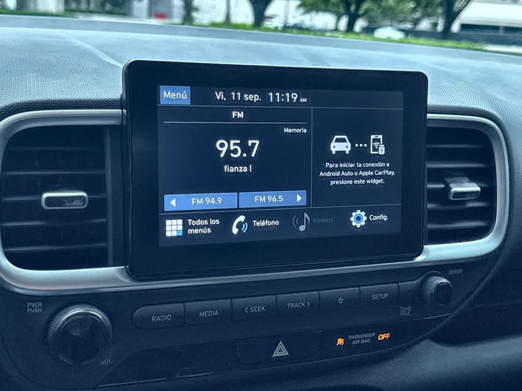 Used 2021 Hyundai Venue SE FWD image 18