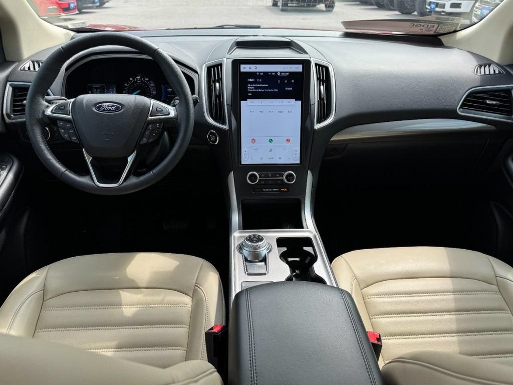 Used 2024 Ford Edge SEL w/ Convenience Package AWD/4WD image 11