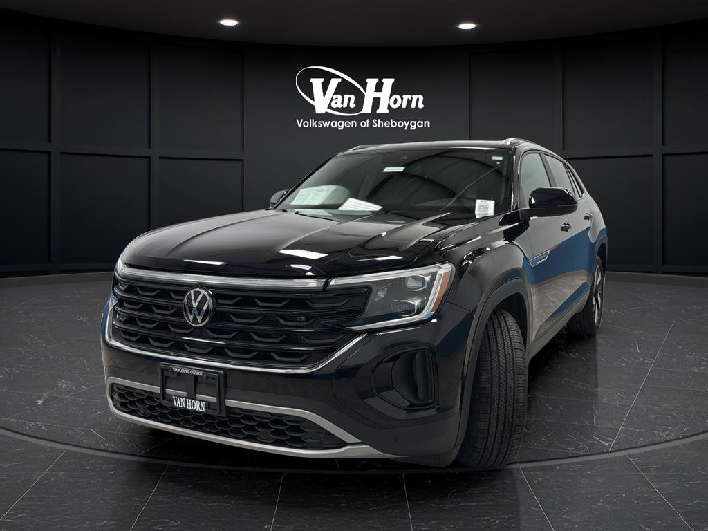 Used 2024 Volkswagen Atlas Cross Sport SE AWD/4WD image 3
