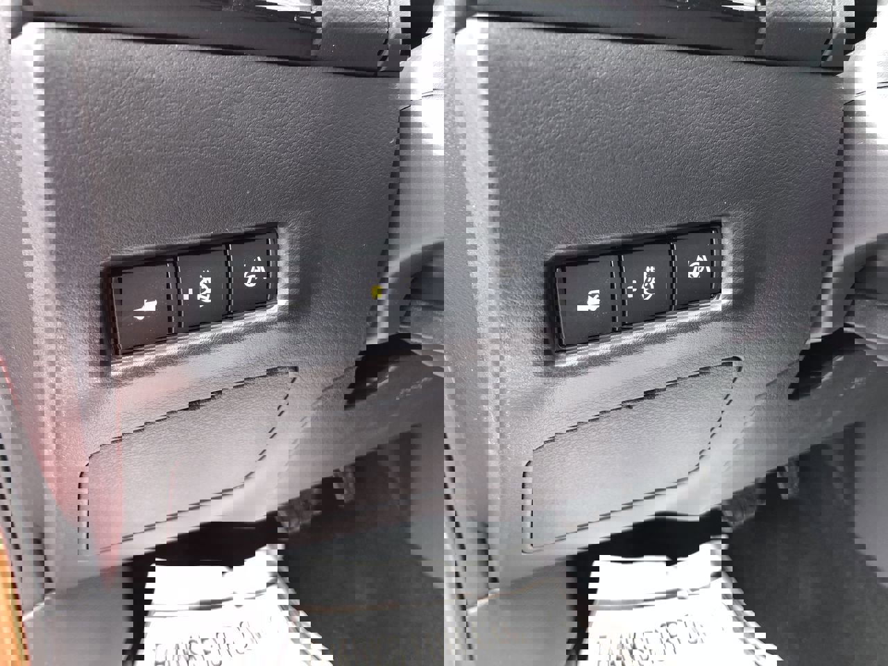 New 2026 Nissan Sentra SR w/ SR Premium Package image 18