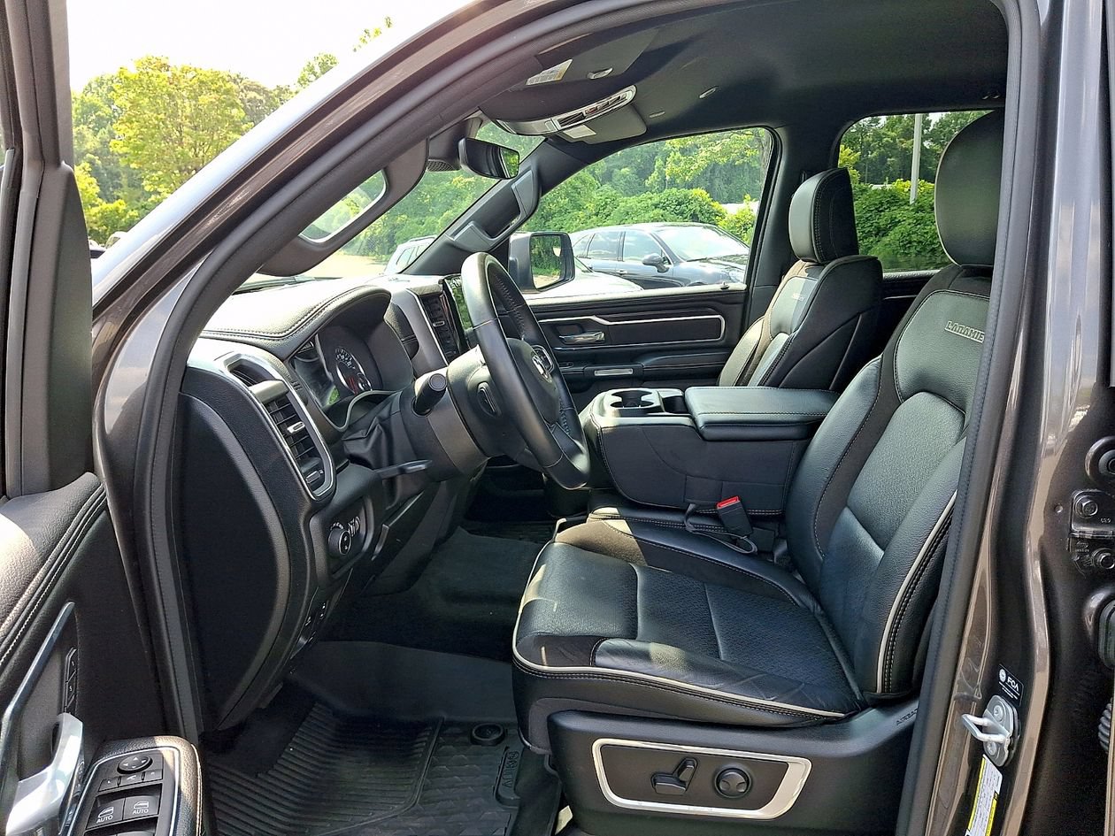 Used 2023 RAM 1500 Laramie AWD/4WD image 11