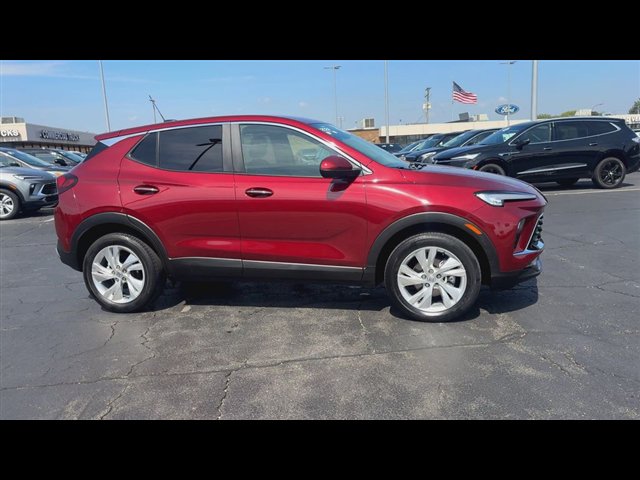 Certified 2024 Buick Encore GX Preferred w/ Comfort Package AWD/4WD image 9
