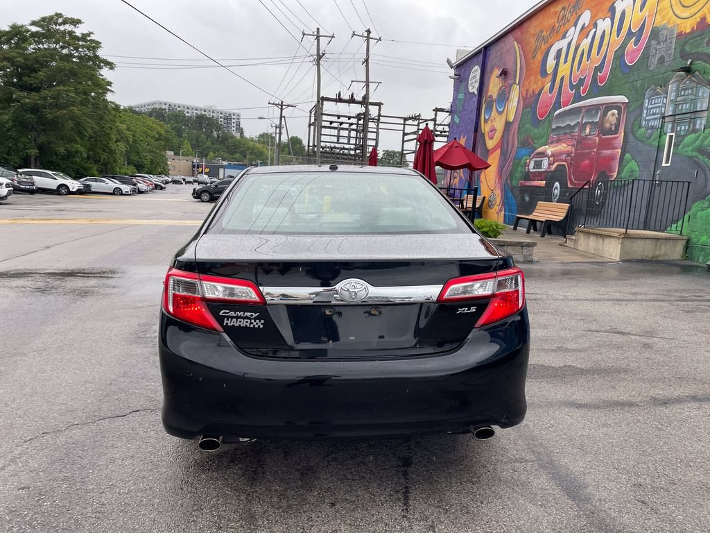 Used 2013 Toyota Camry XLE FWD image 4