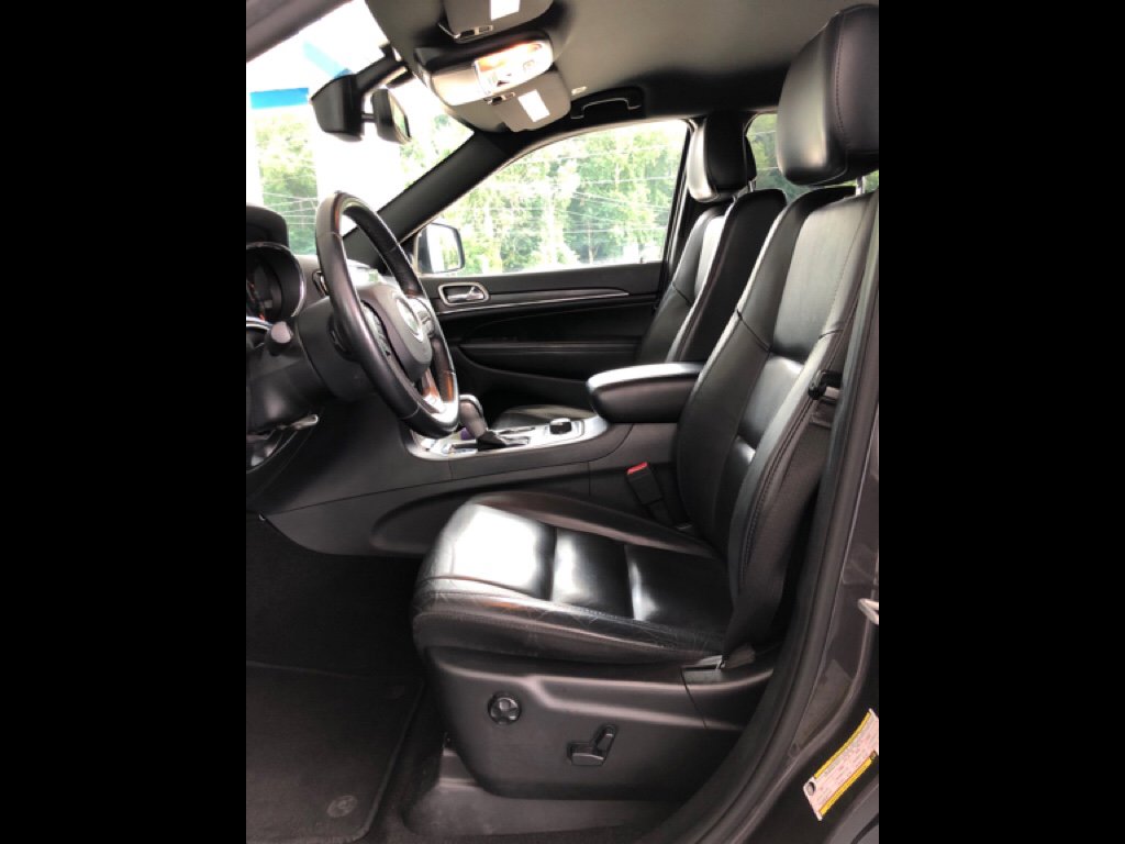 Used 2019 Jeep Grand Cherokee Limited image 18