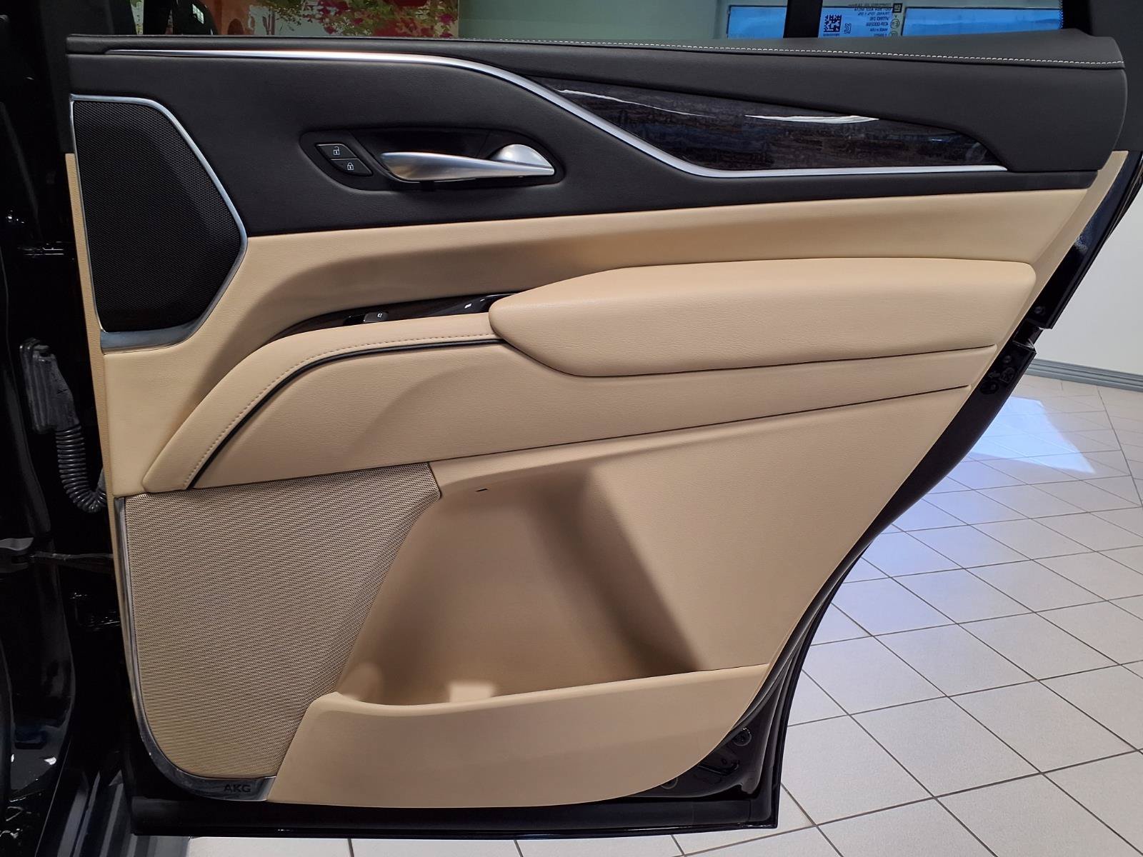Certified 2023 Cadillac Escalade Premium Luxury RWD image 13