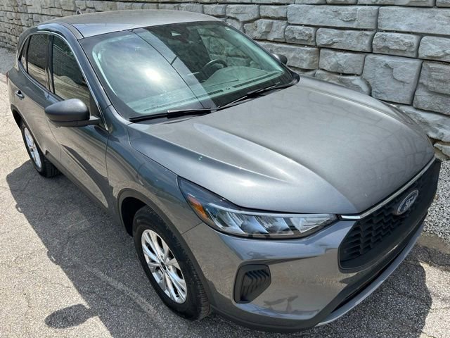 Used 2023 Ford Escape Active AWD/4WD image 7