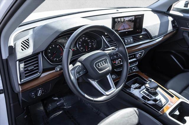 Used 2023 Audi Q5 2.0T Premium w/ Convenience Package image 10