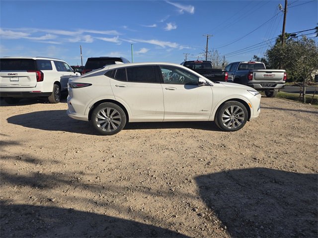 New 2026 Buick Envista Avenir image 4