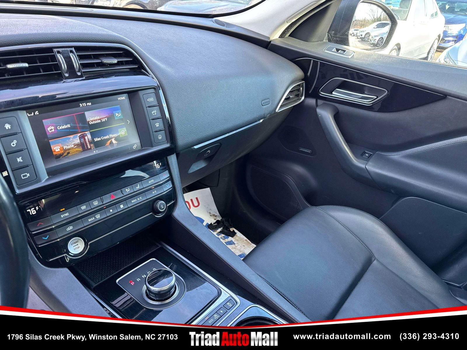 Used 2017 Jaguar F-PACE 20d Sport Utility 4D image 16