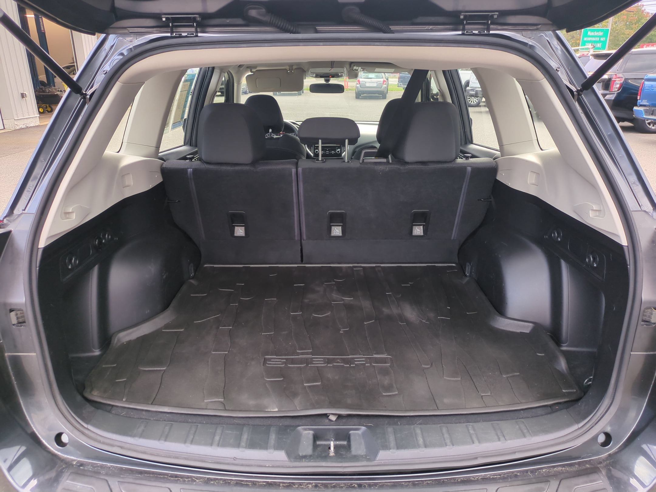 Used 2019 Subaru Forester AWD/4WD image 32