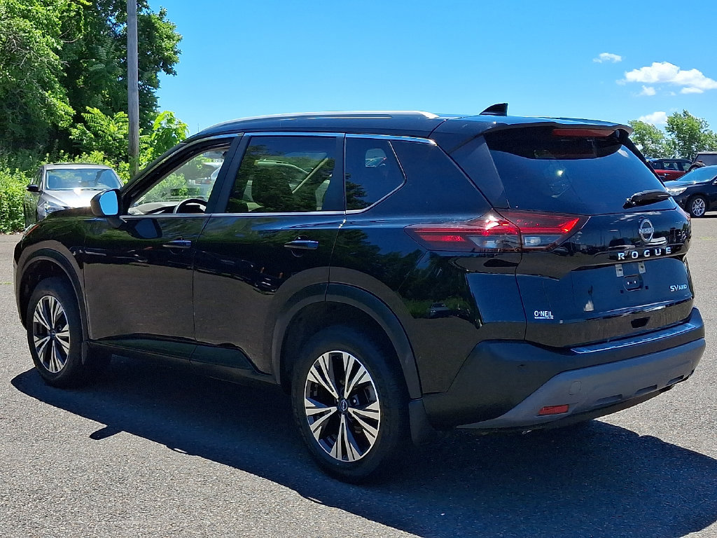Certified 2023 Nissan Rogue SV w/ SV Premium B Package AWD/4WD image 4