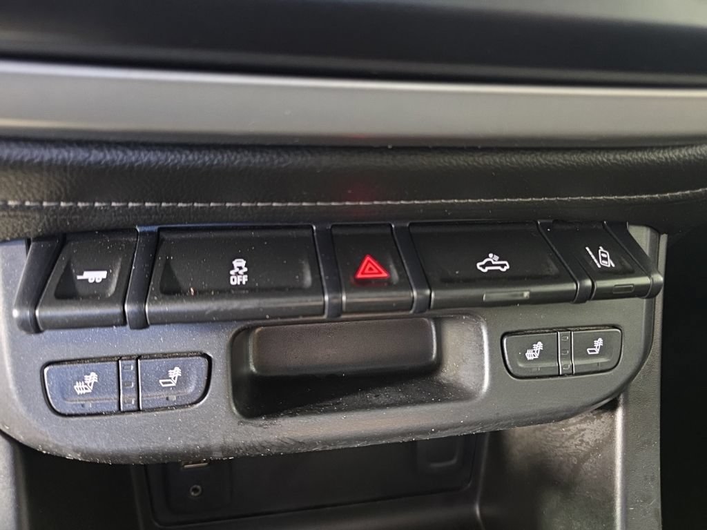 Used 2016 GMC Canyon SLT w/ Driver Alert Package AWD/4WD image 19