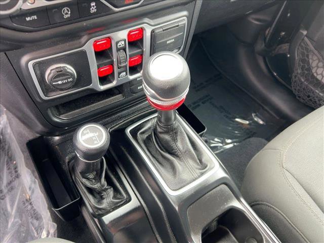 Used 2018 Jeep Wrangler Unlimited Sport S image 12