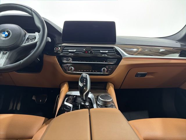 Certified 2023 BMW 530i xDrive w/ M Sport Package AWD/4WD image 35