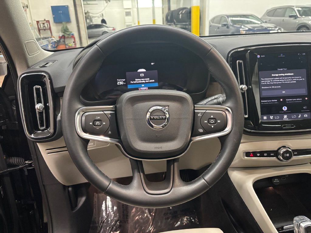 Certified 2024 Volvo XC40 B5 Ultimate w/ Protection Package Premier AWD/4WD image 21