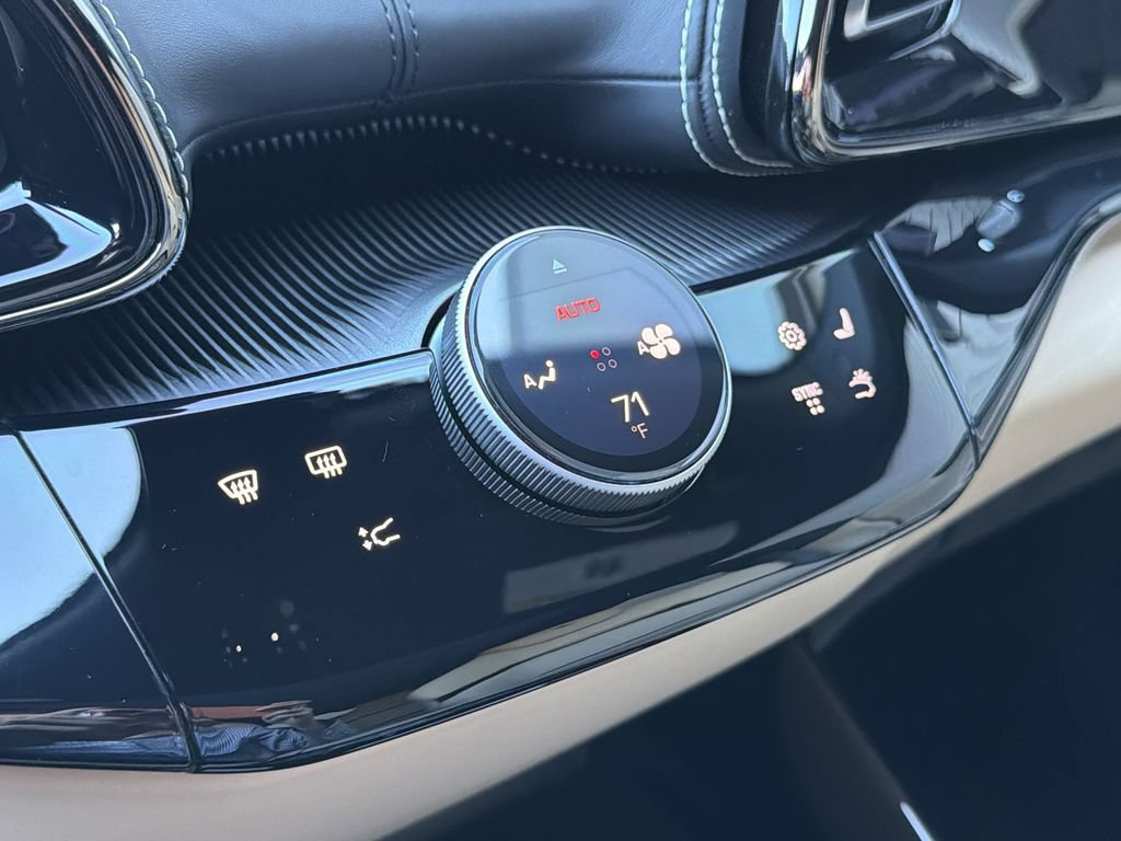 Used 2026 Ferrari Purosangue AWD/4WD image 18