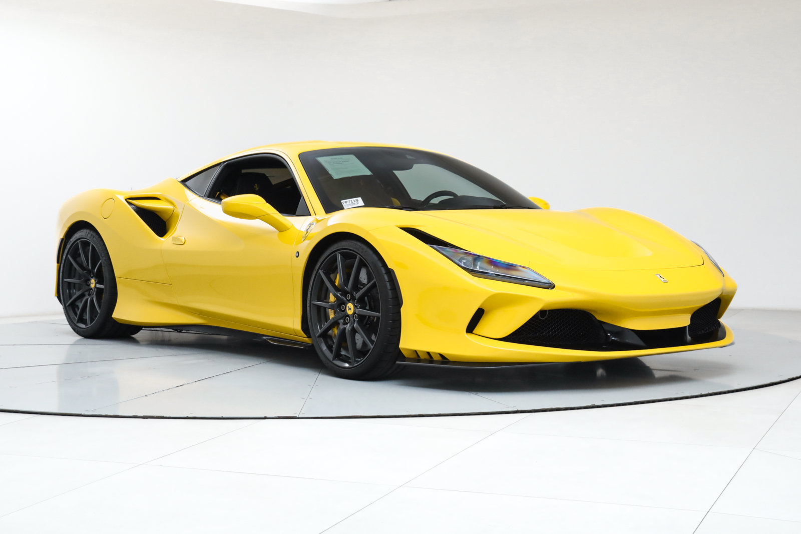 Certified 2022 Ferrari F8 Tributo RWD image 11