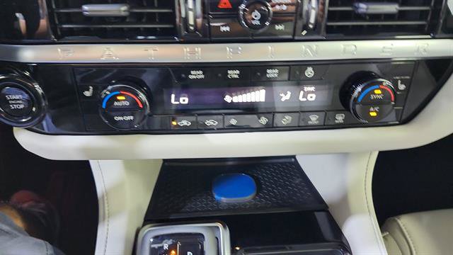 New 2026 Nissan Pathfinder SL FWD image 17