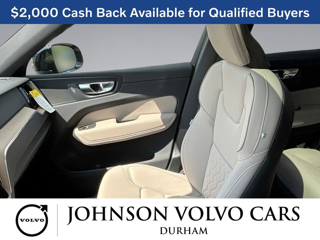 New 2026 Volvo XC60 B5 Plus w/ Protection Package Premier AWD/4WD image 28