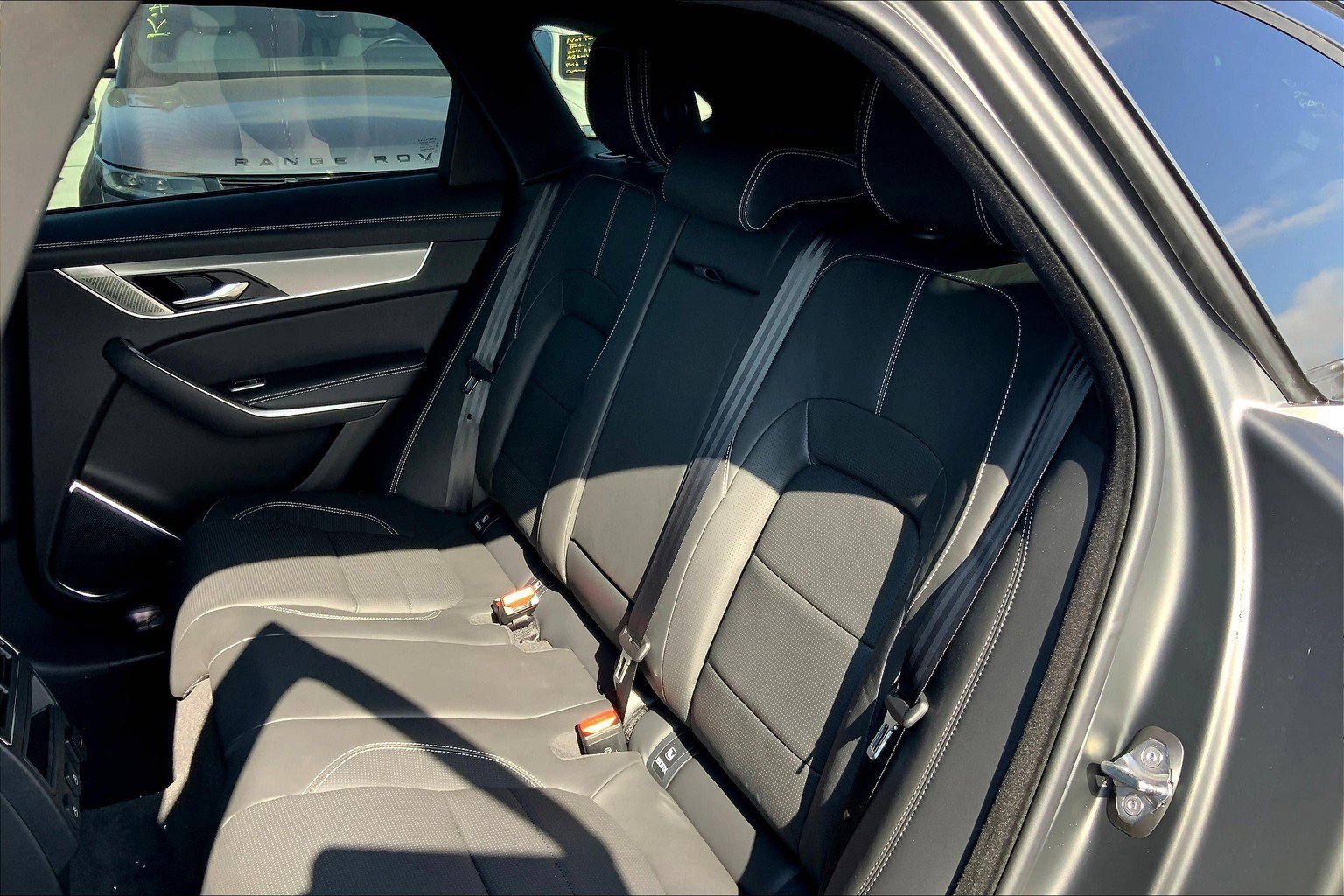 New 2026 Jaguar F-PACE R-Dynamic S image 14