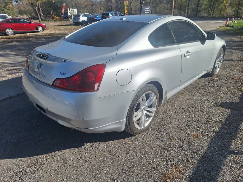 Used 2010 INFINITI G37 x Coupe w/ Premium Pkg image 4