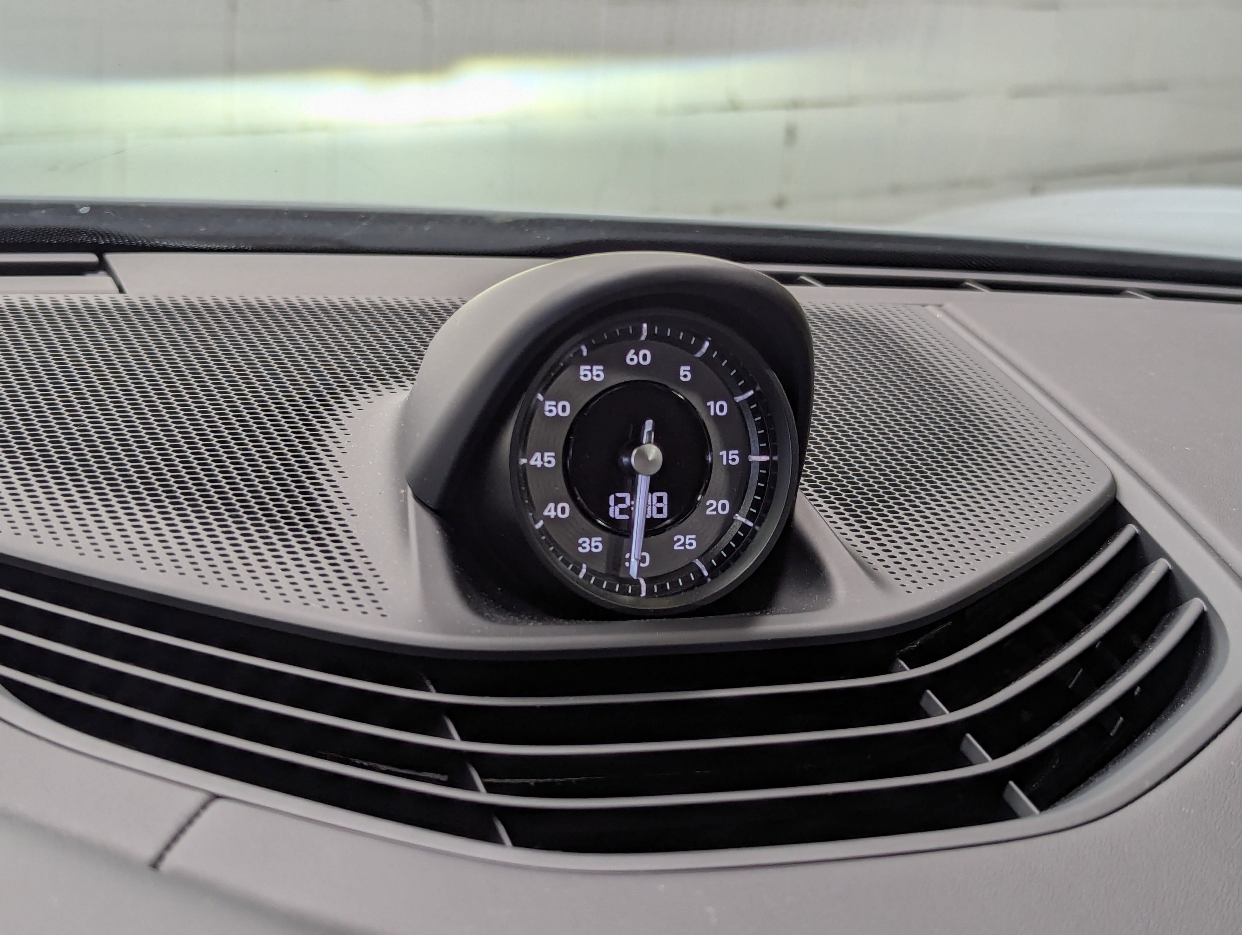 Used 2025 Porsche Taycan 4S image 32