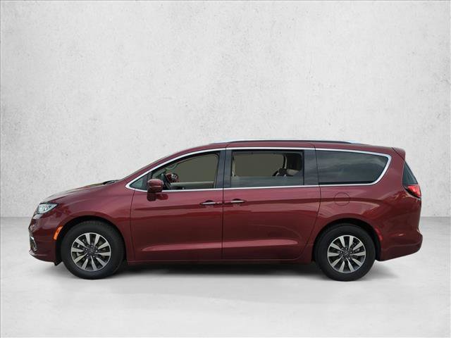 Used 2021 Chrysler Pacifica Touring-L w/ Premium & Safety Sphere Group FWD image 9