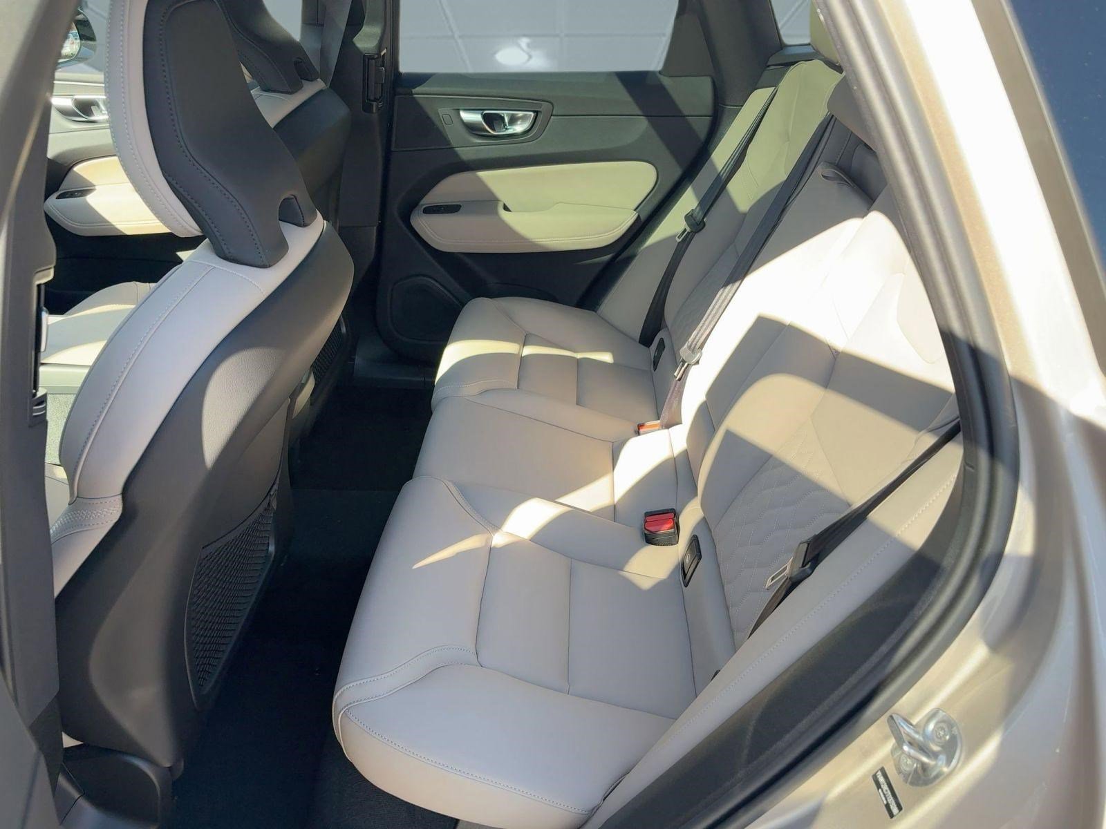 New 2026 Volvo XC60 B5 Plus w/ Climate Package image 15