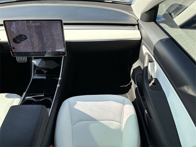 Used 2020 Tesla Model 3 Performance image 15