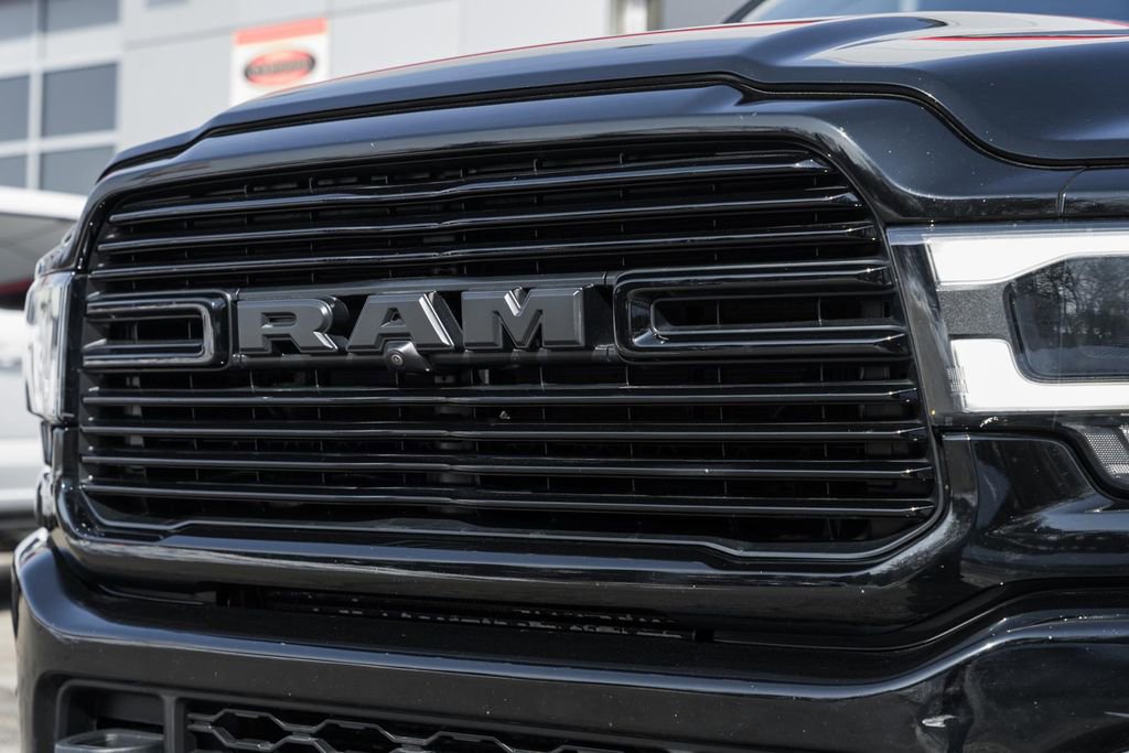 Used 2021 RAM 3500 Laramie w/ Night Edition image 17