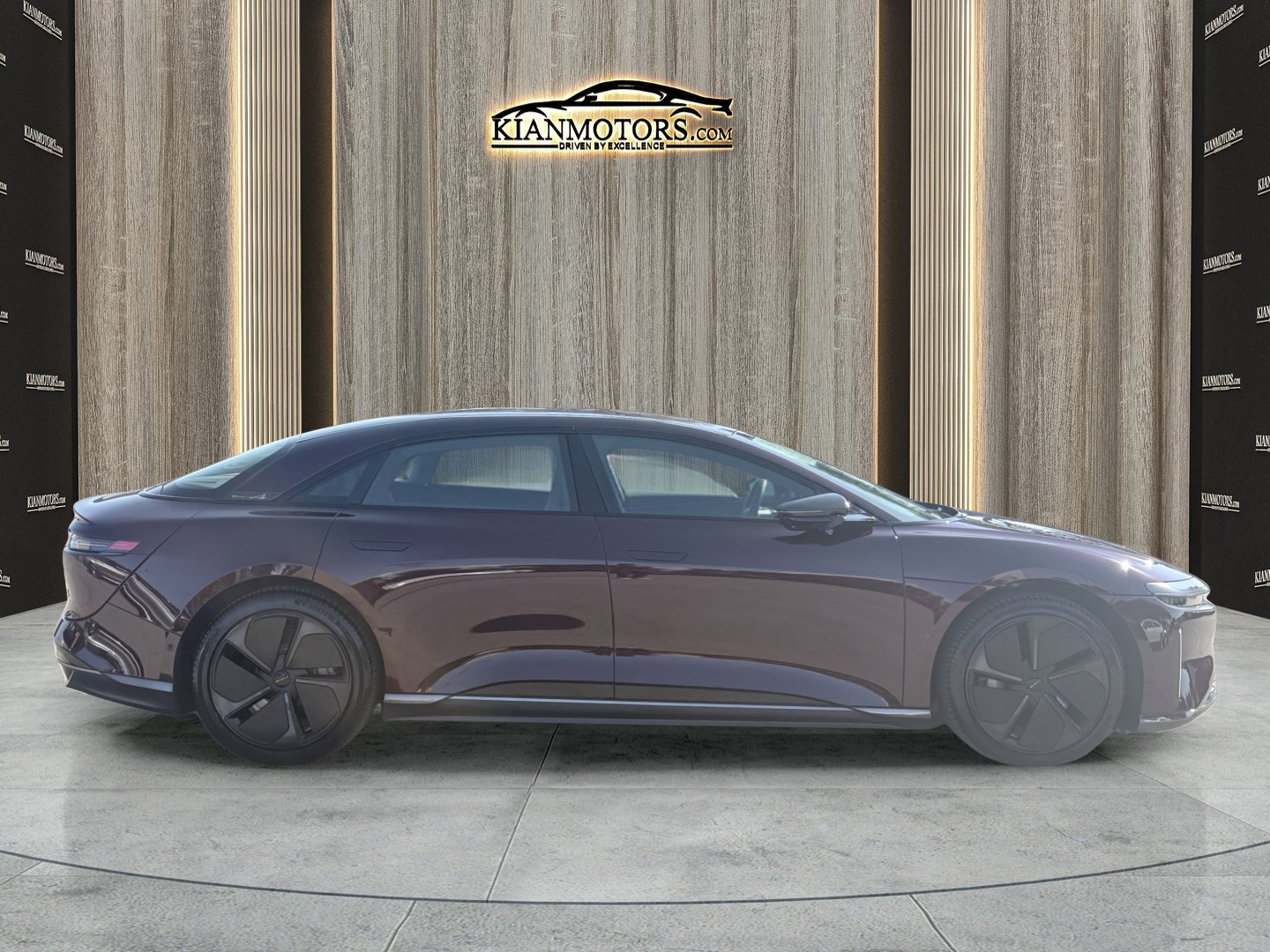 Used 2025 Lucid Air Touring AWD/4WD image 13