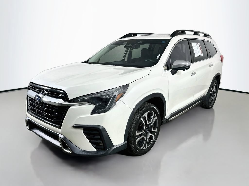 Used 2023 Subaru Ascent Touring AWD/4WD image 3