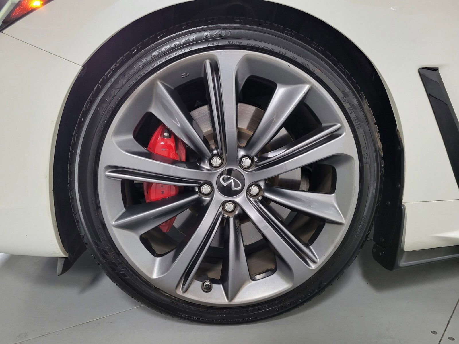 Used 2022 INFINITI Q60 Red Sport 400 image 11