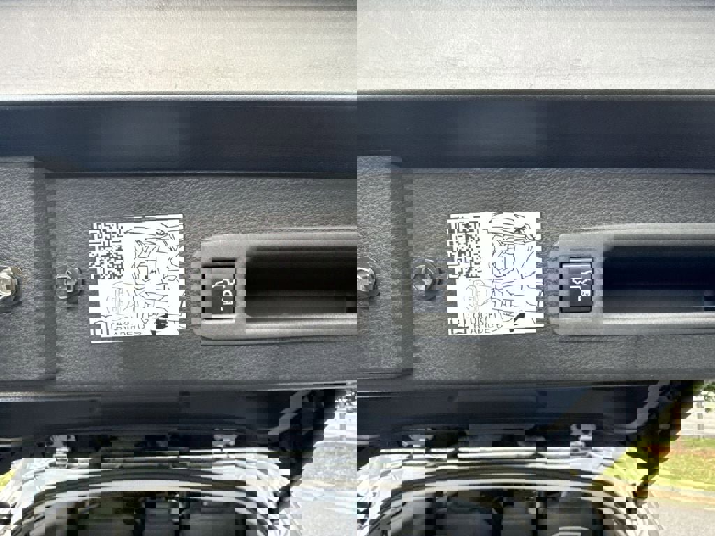 Used 2024 Toyota Sienna XLE image 26