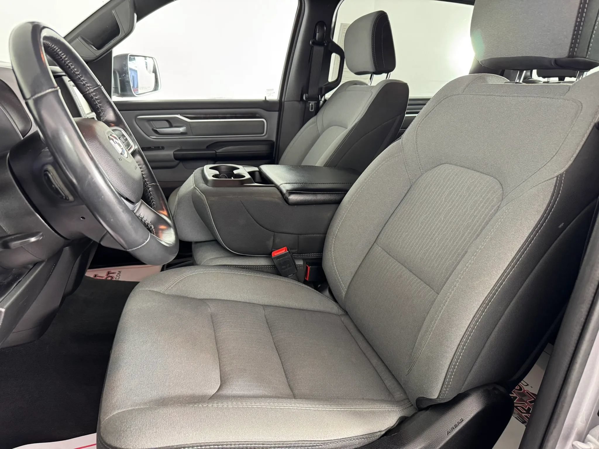 Used 2022 RAM 1500 Big Horn AWD/4WD image 30