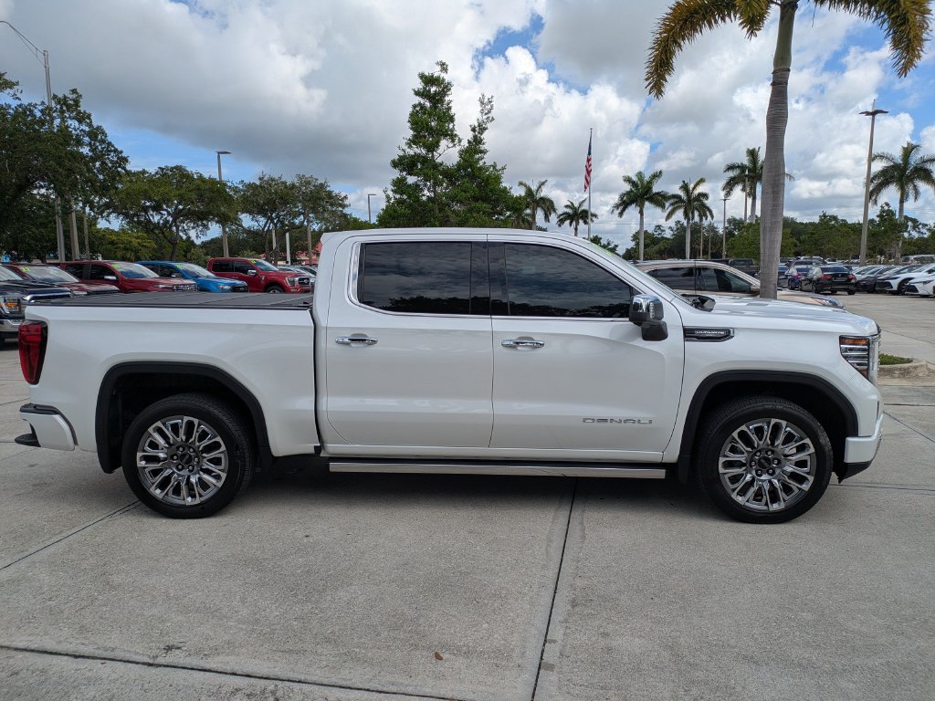 Used 2025 GMC Sierra 1500 Denali Ultimate AWD/4WD image 3