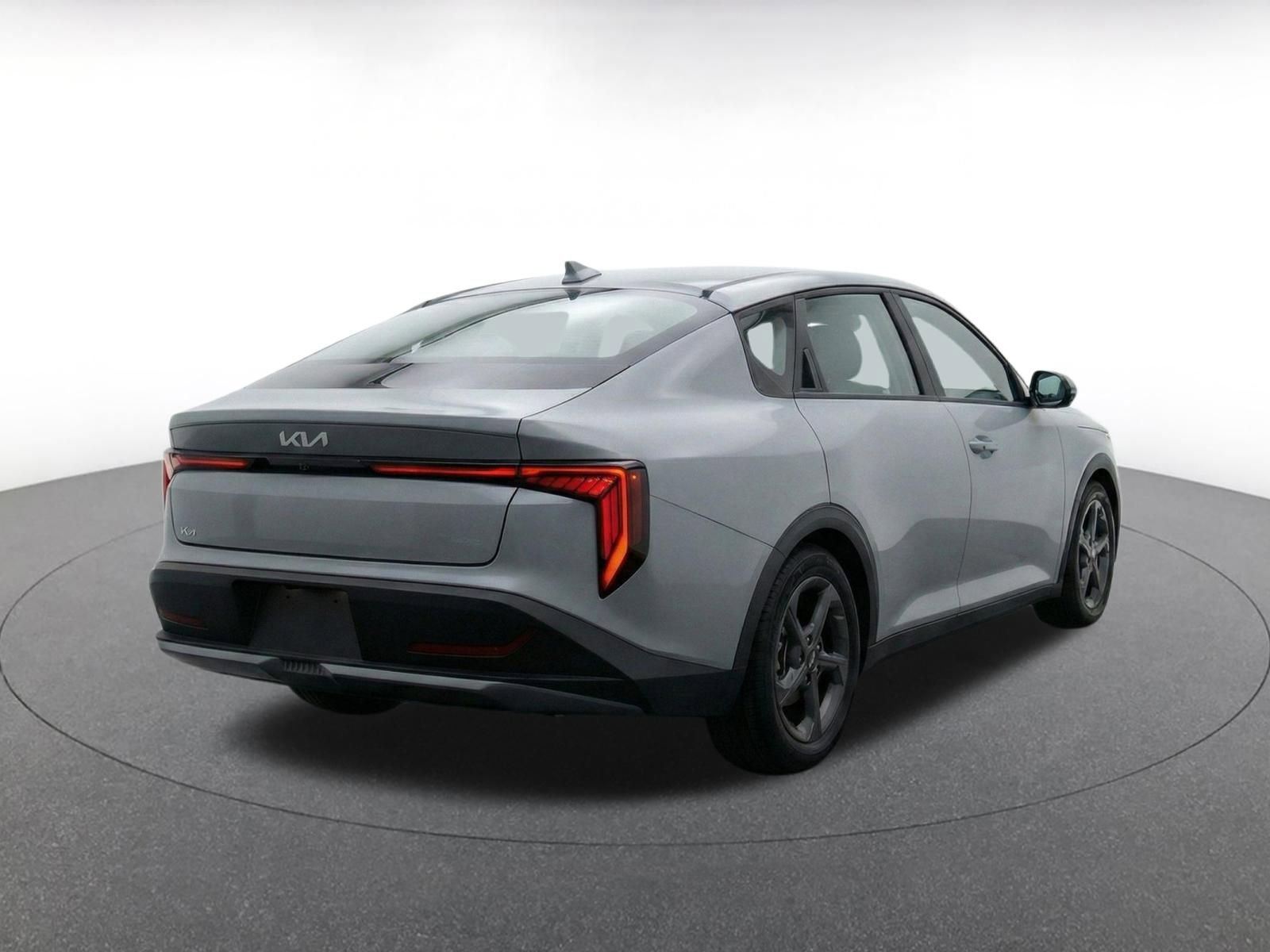 Used 2025 Kia K4 FWD image 7