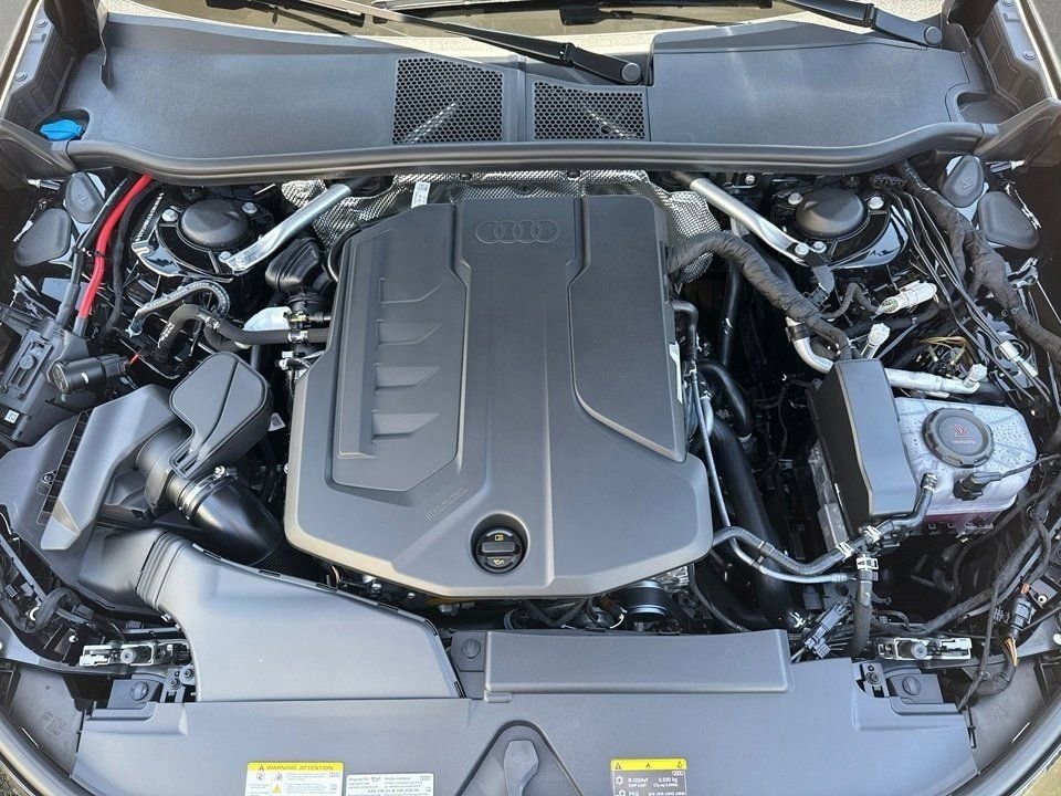 Used 2025 Audi A5 2.0T Premium w/ Convenience Package image 9