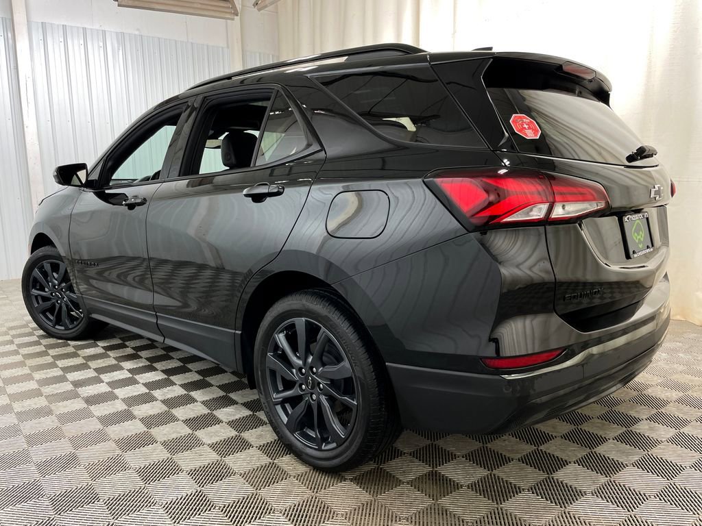 Used 2024 Chevrolet Equinox RS image 46