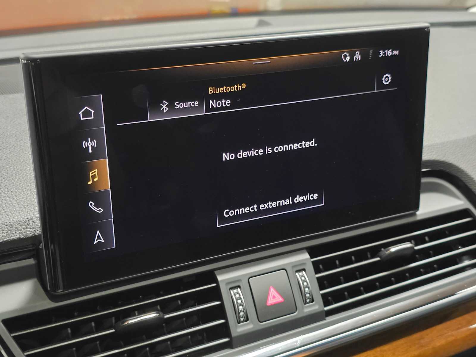 Used 2021 Audi Q5 e Prestige w/ Prestige Package image 32