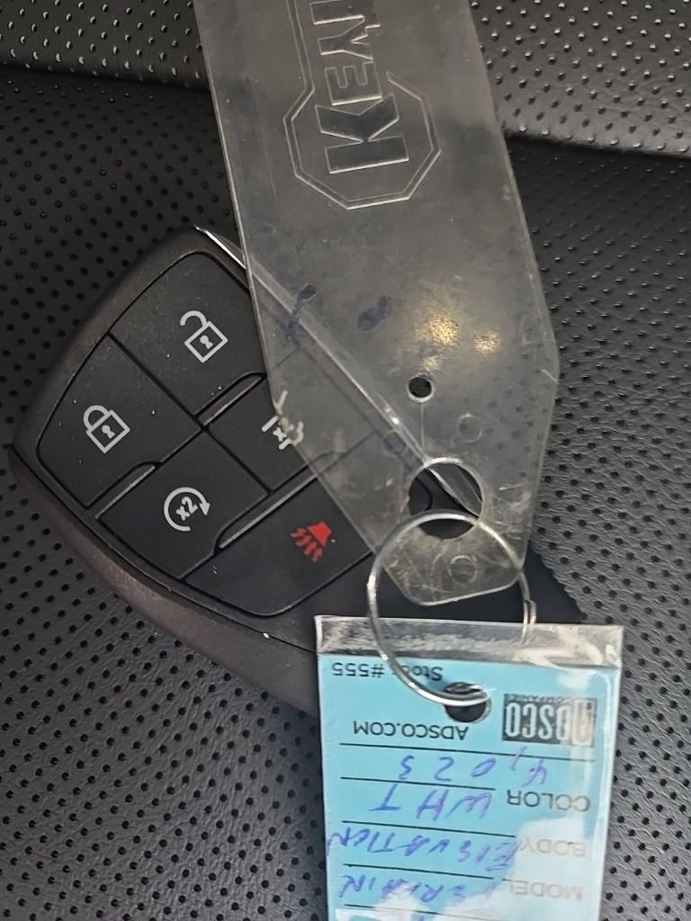 Used 2026 GMC Terrain Elevation w/ Elevation Premium Package image 33