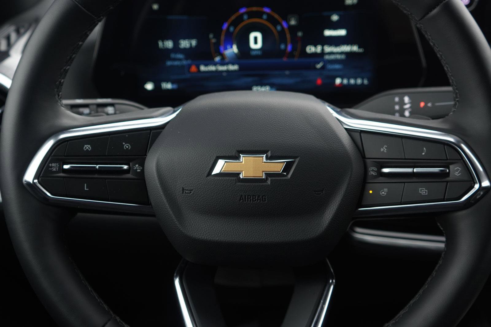 New 2025 Chevrolet Equinox LT w/ Safety and Technology Package image 14