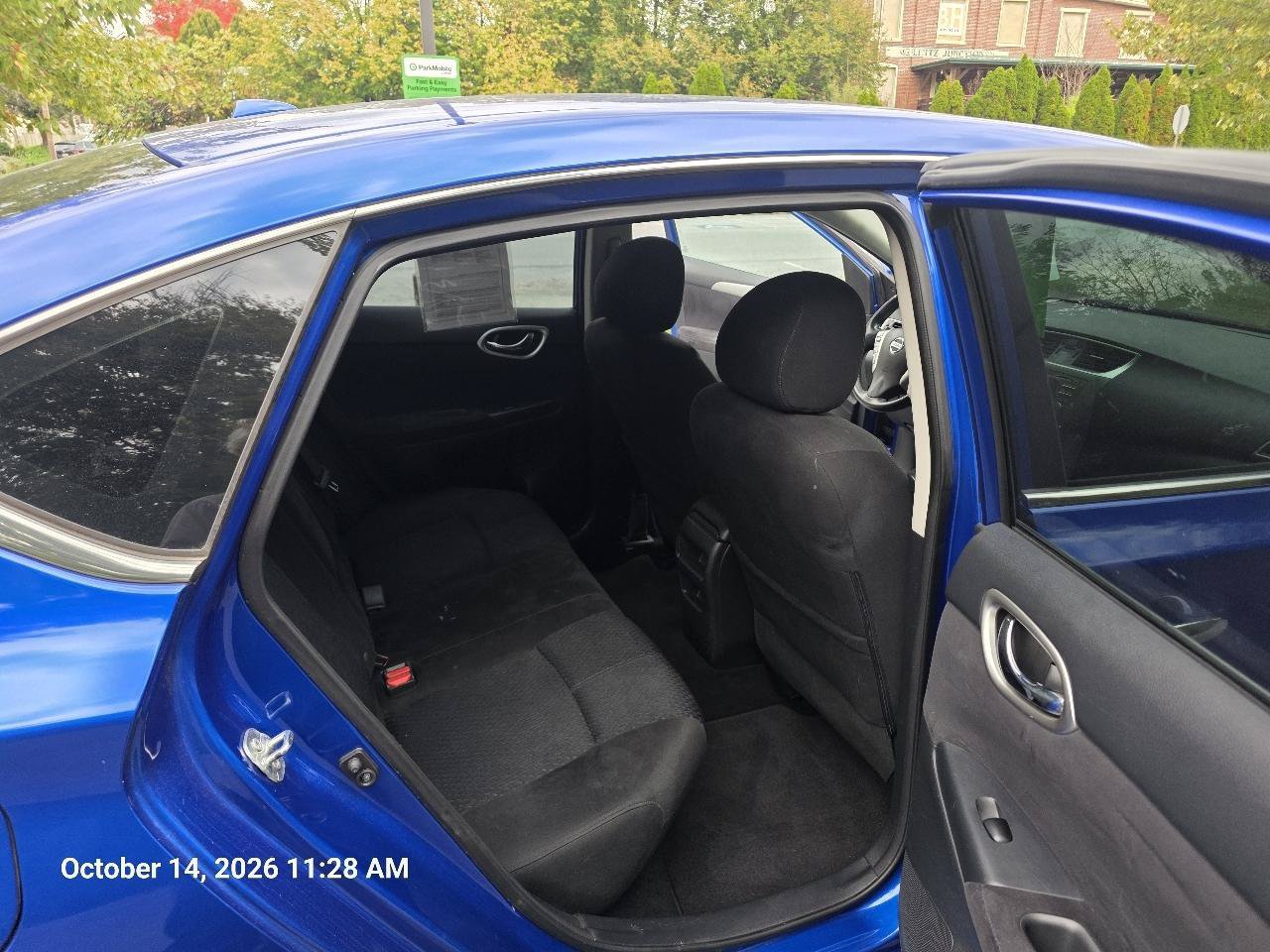 Used 2014 Nissan Sentra SR w/ SR Driver Package FWD image 15