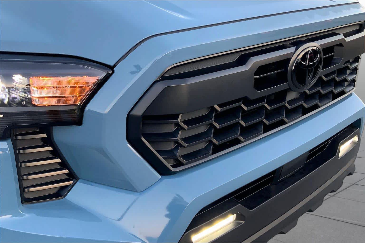 Used 2026 Toyota Tacoma TRD Sport RWD image 28