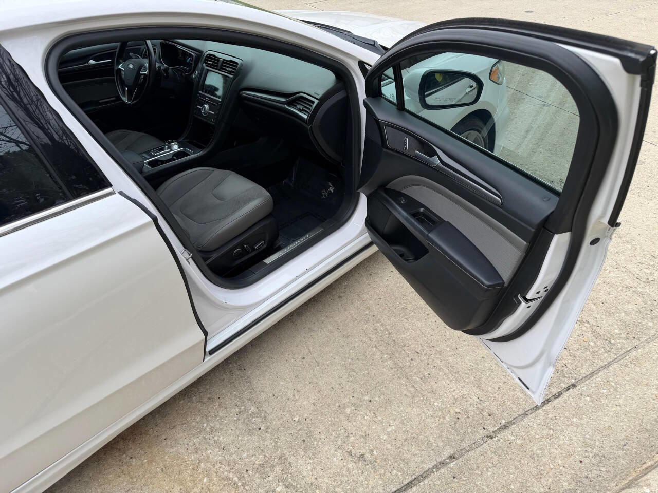 Used 2017 Ford Fusion Sport w/ Equipment Group 401A image 26