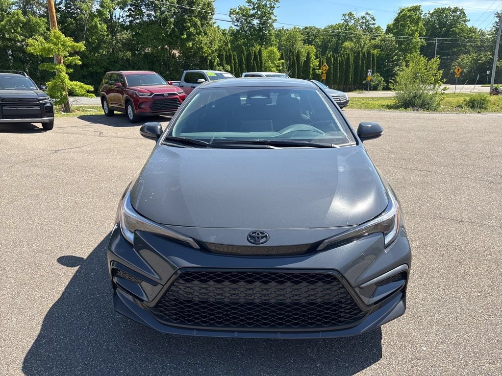 Certified 2026 Toyota Corolla SE w/ SE Package FWD image 9